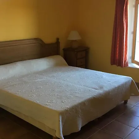 Apartment Spacieux Au Coeur De Valensole Avec Piscine - Fr-1-822-11 *